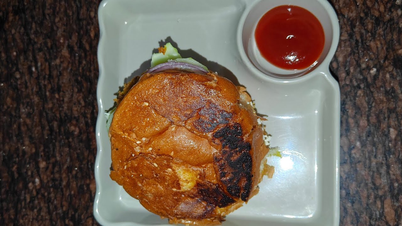 Crispy burger recipe #food #cookingchannel #recipe #burger 
