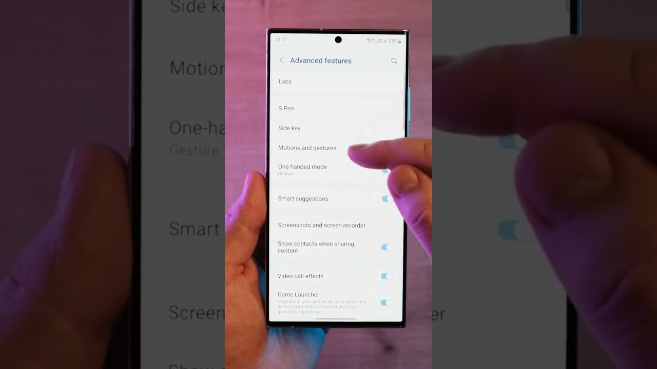 how to take palm screenshot on Samsung  phones