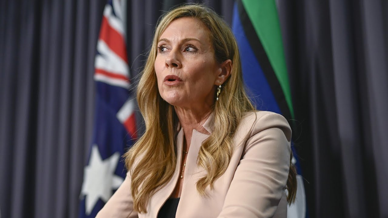 Under-16 social media ban sees eSafety Commissioner summoned to US