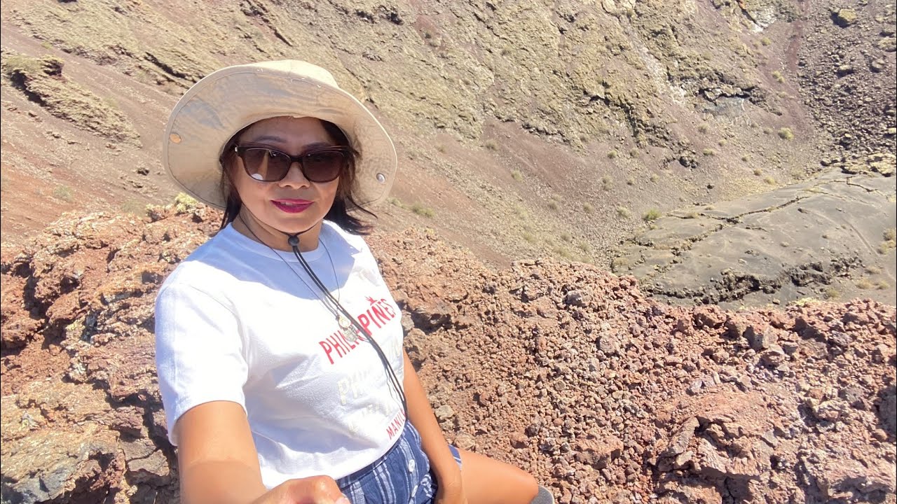 La land Adventure |Amazing Volcanic Crater of Volcan Los Cuervas |Hiking At Volvan de Los  Cuervas