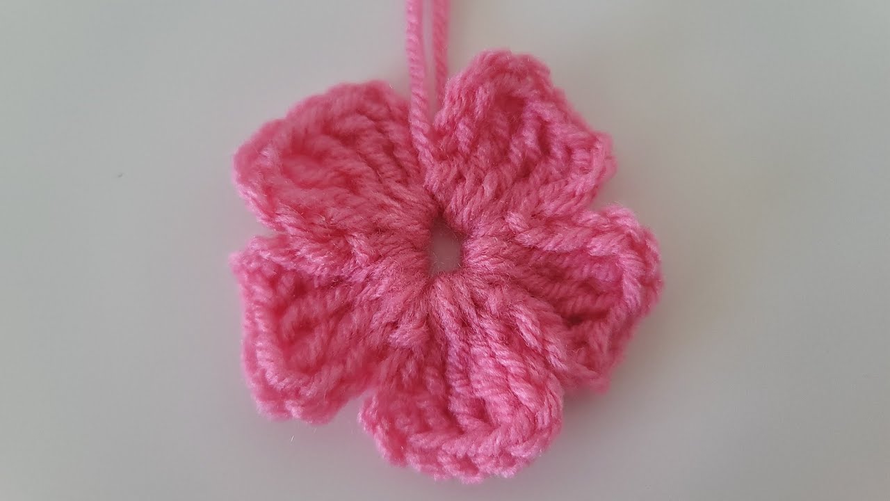 How to Crochet FLOWER - ABSOLUTE BEGINNERS - New To Crochet - Step By Step - GS Crochet
