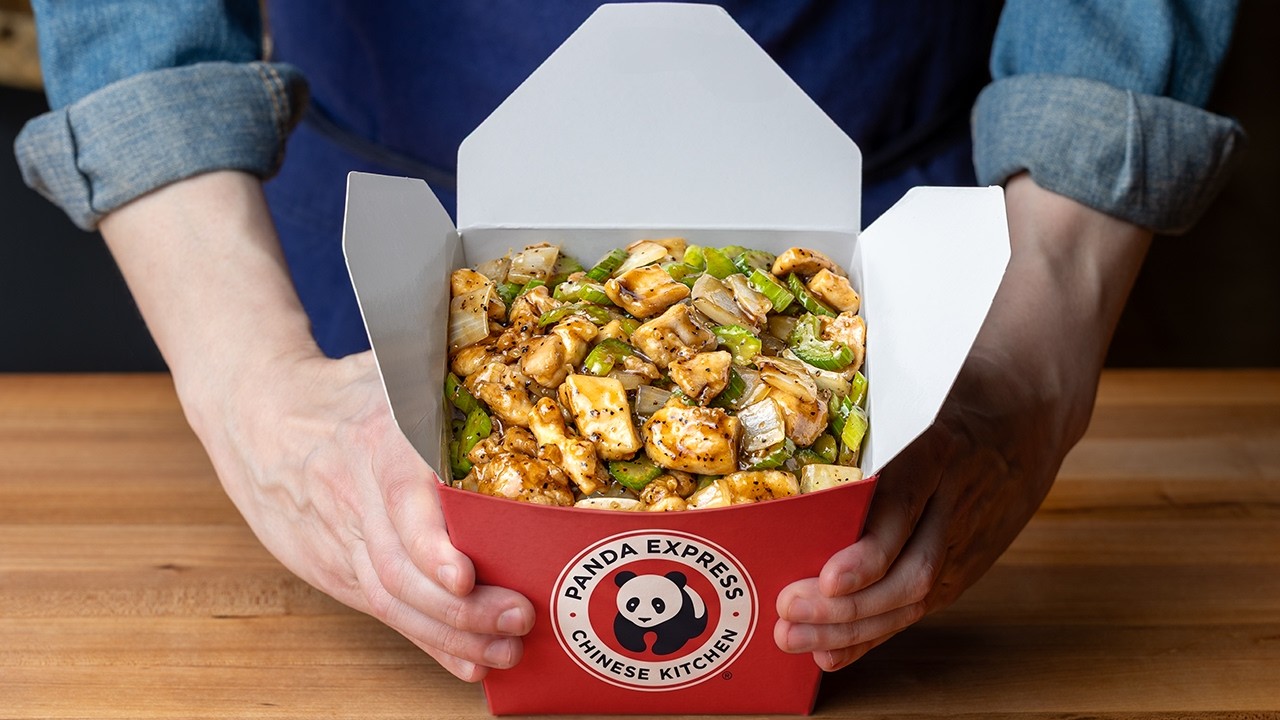 Я воссоздал рецепт курицы с чёрным перцем из Panda Express