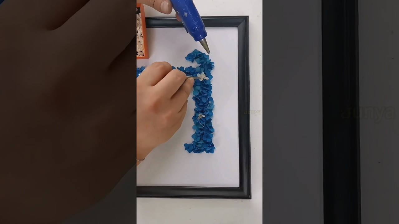 DIYAlphabet Preserved Flower Photo Frame DIY 