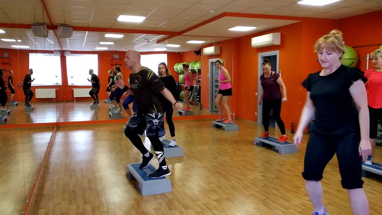 Step aerobics 12