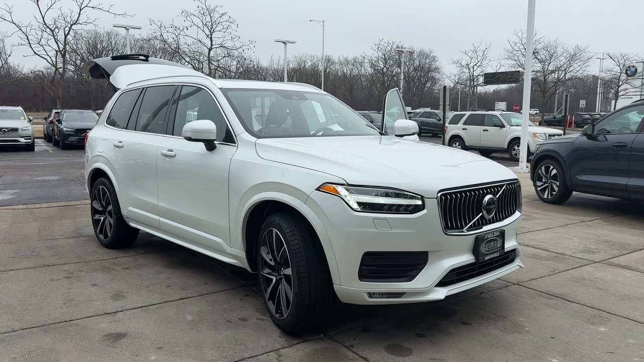 2021 Volvo XC90 Momentum Highland Park, Evanston, Deerfield, Lake Forest, Winnetka, IL
