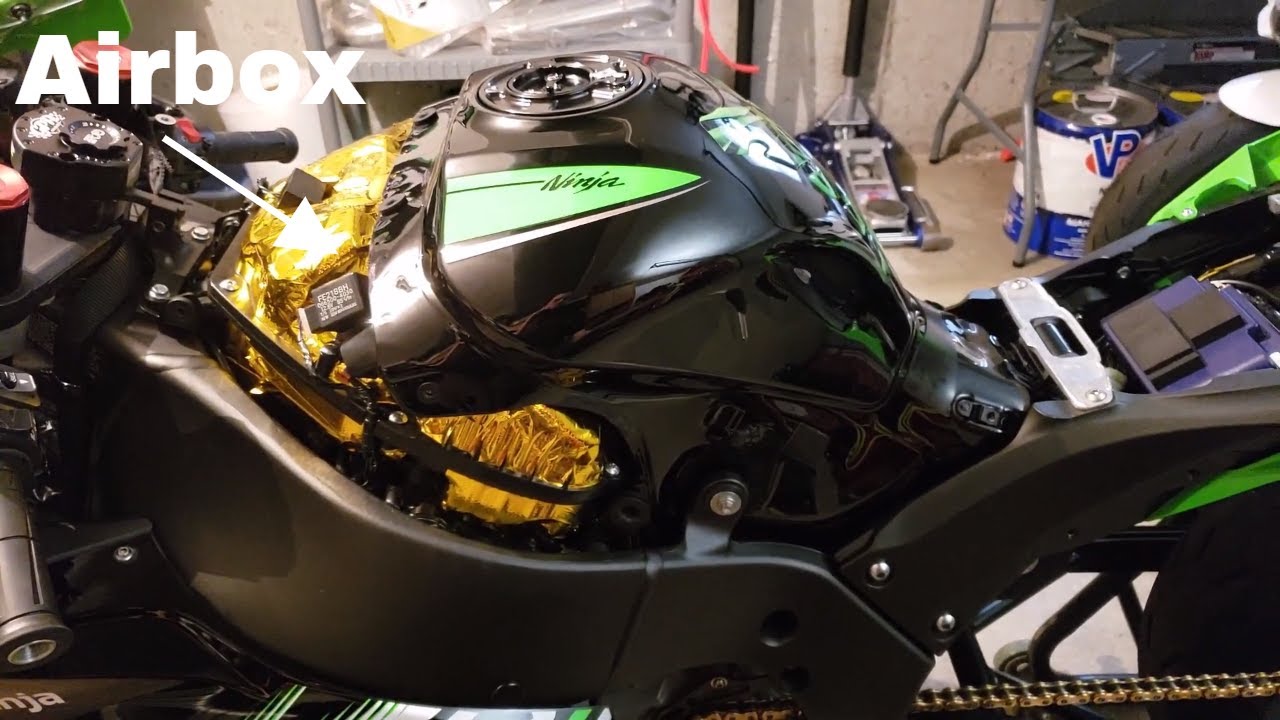 How To: 2016 - 2018 ZX10R Airbox Removal