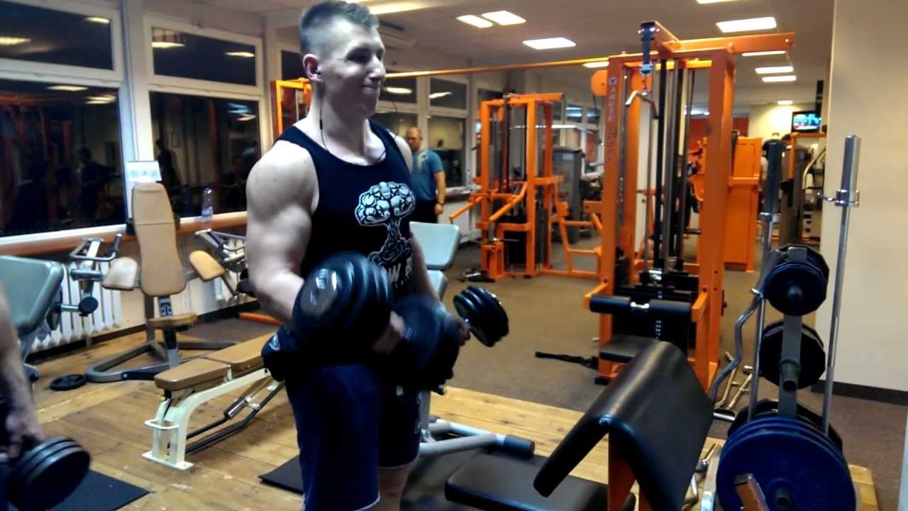 Power Day: Uginanie biceps hantle 27.5kg