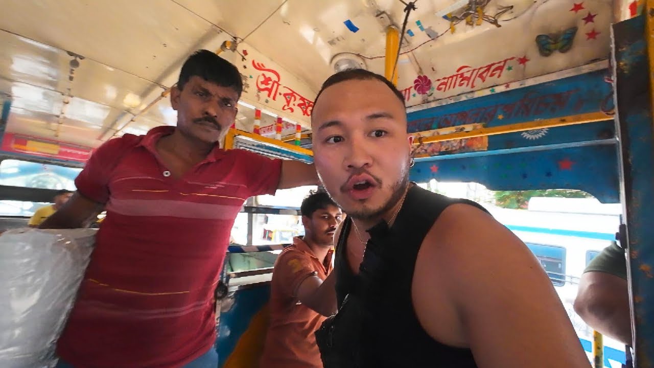 Kolkatta: Inside India's Most Chaotic City! 🇮🇳