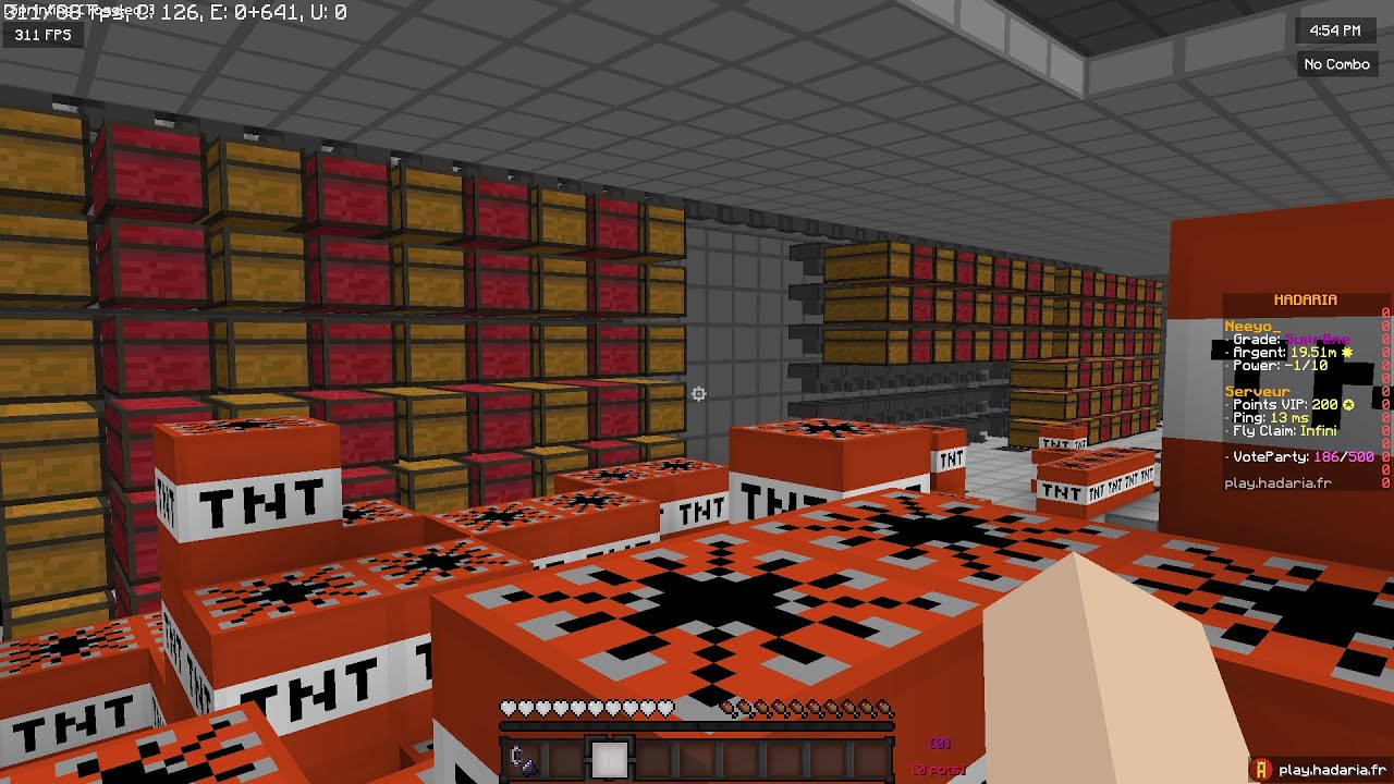 🌂 J'ai fait 4 GROS PILLAGE de BASE sur HADARIA ( tnt, creeper la totale )