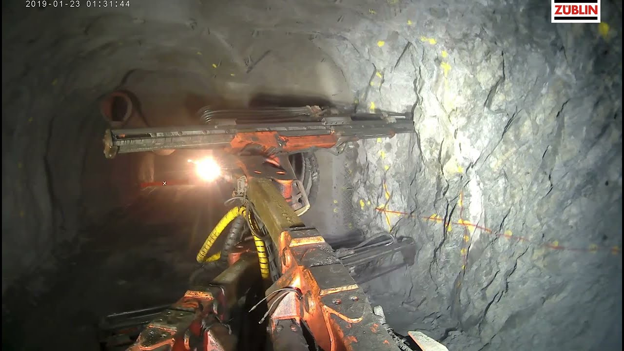 👉Sandvik DD321 en mina Chuquicamata Subterránea, Calama, Chile.