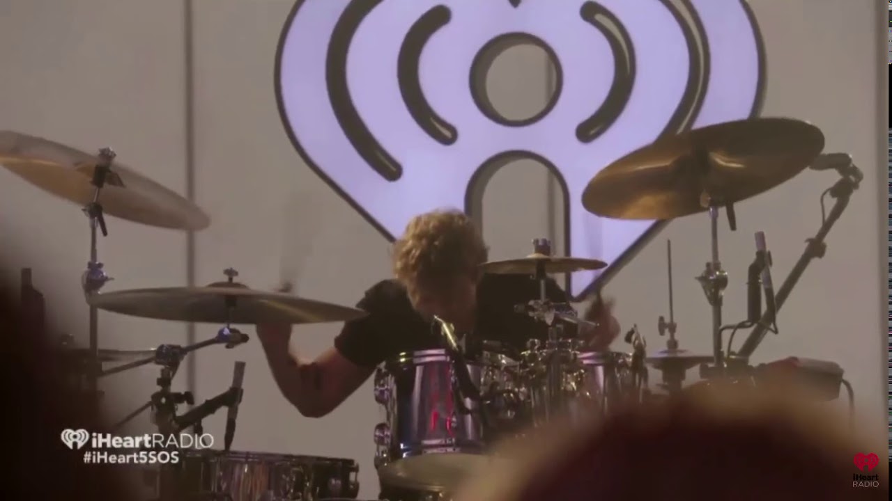 She Looks So Perfect - 5 Seconds of Summer - iHeartRadio LIVE