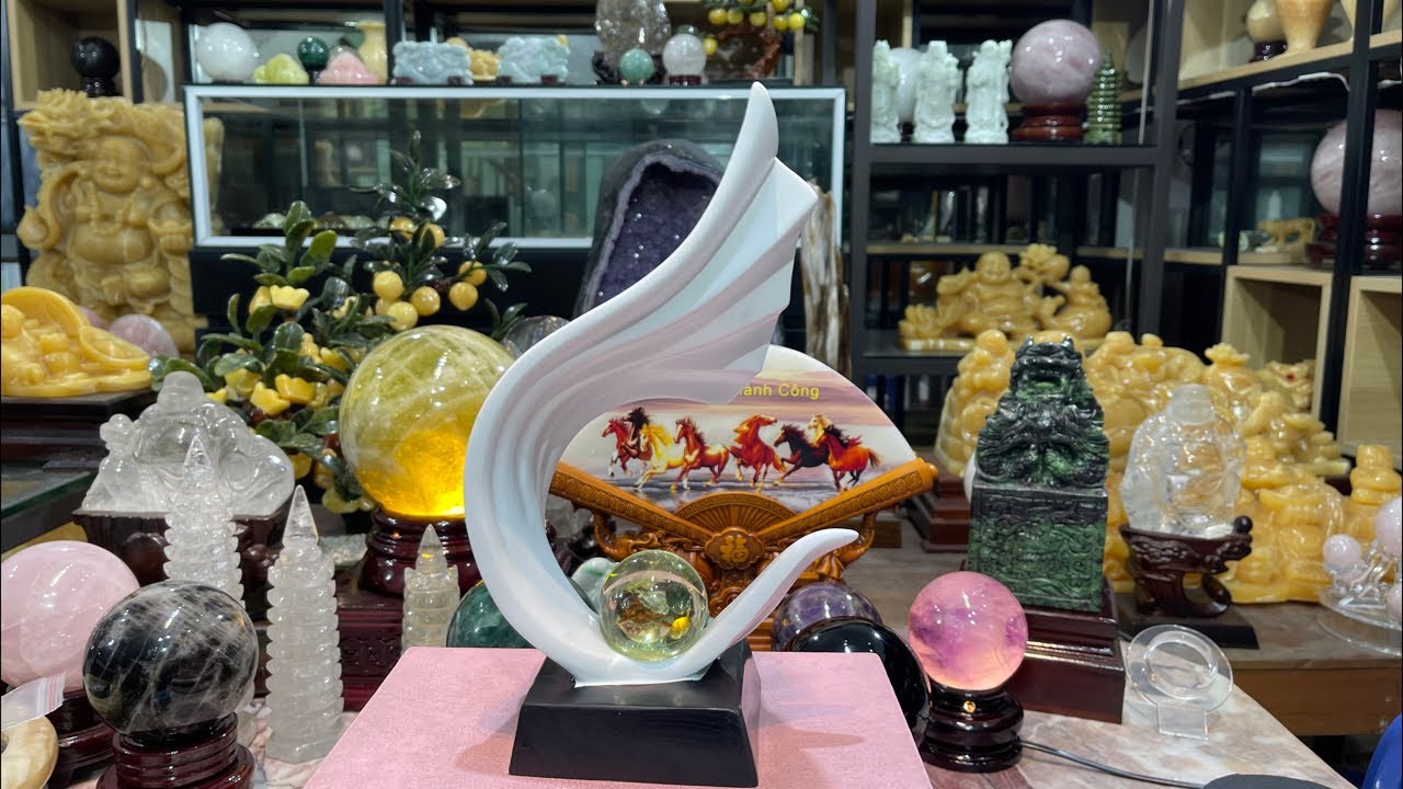 Sale (tối 4/3) Đấu giá tri ân và tặng nhiều quà hấp dẫn chiêu tài Lộc năm mới