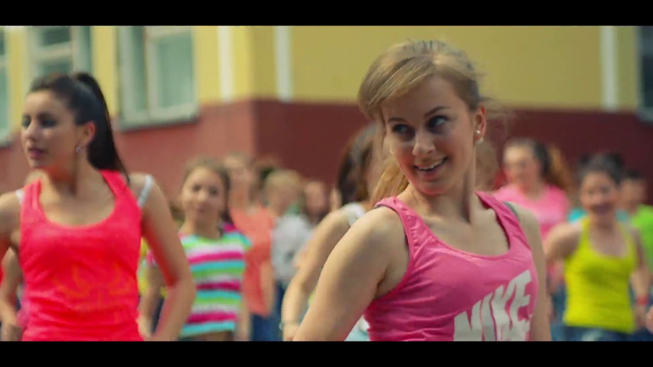 Sis n Bro- Последний звонок/Ultimul sunet/ Last Bell - Flashmob, Moldova, Chisinau