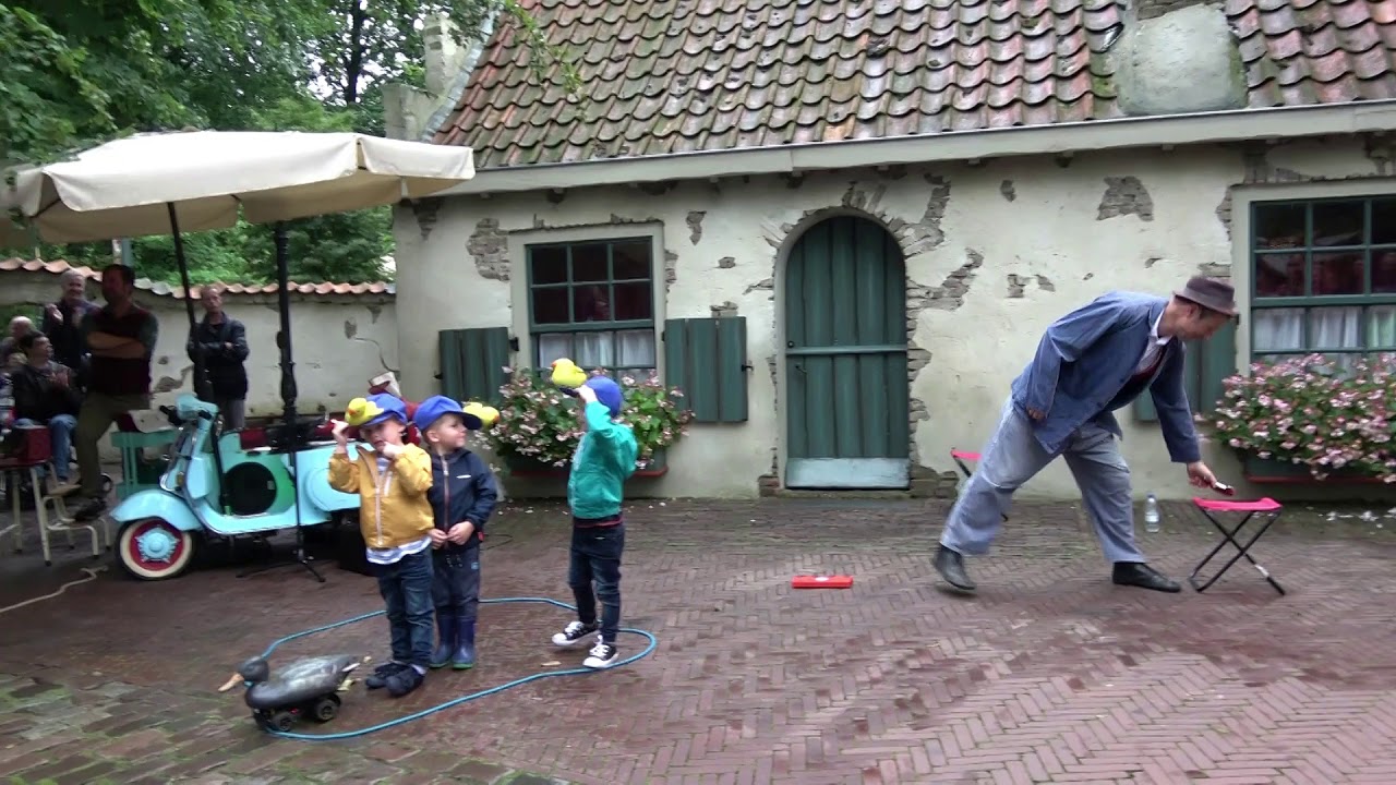 Fraser Hooper op het Anton Pieckplein @Efteling 2019