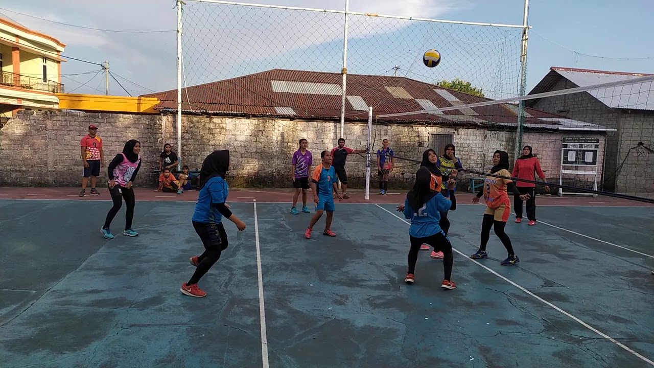 Tim voli Porprov putri Ternate vs ibu ibu fiteran .(part 1)