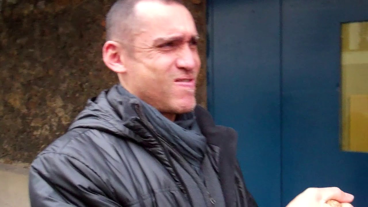 Libération de Laurent Jacqua de la prison de la santé 12:01:2010