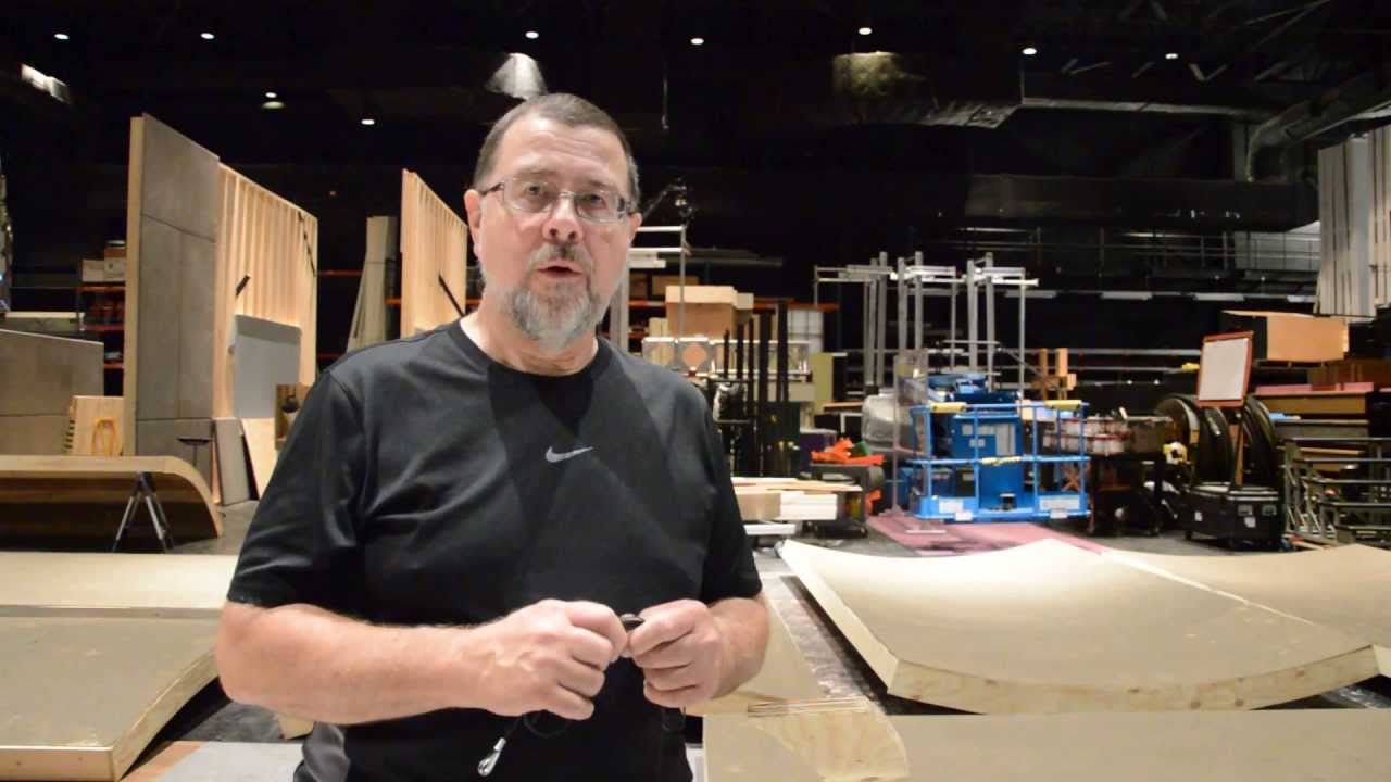 Scenic Quick Tip: How to Create a Curved Wall by Glenn Davis