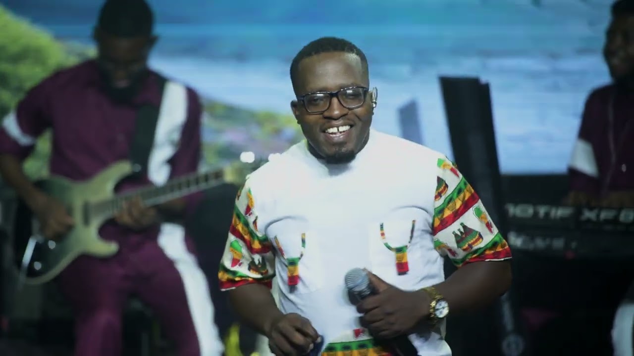 Phillip Kambare - Ndichagara Mamuri
