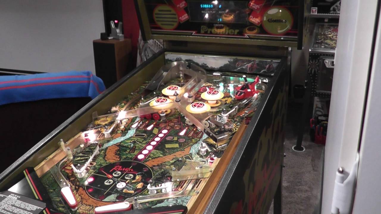 1986 Gottlieb/Premier Raven gameplay