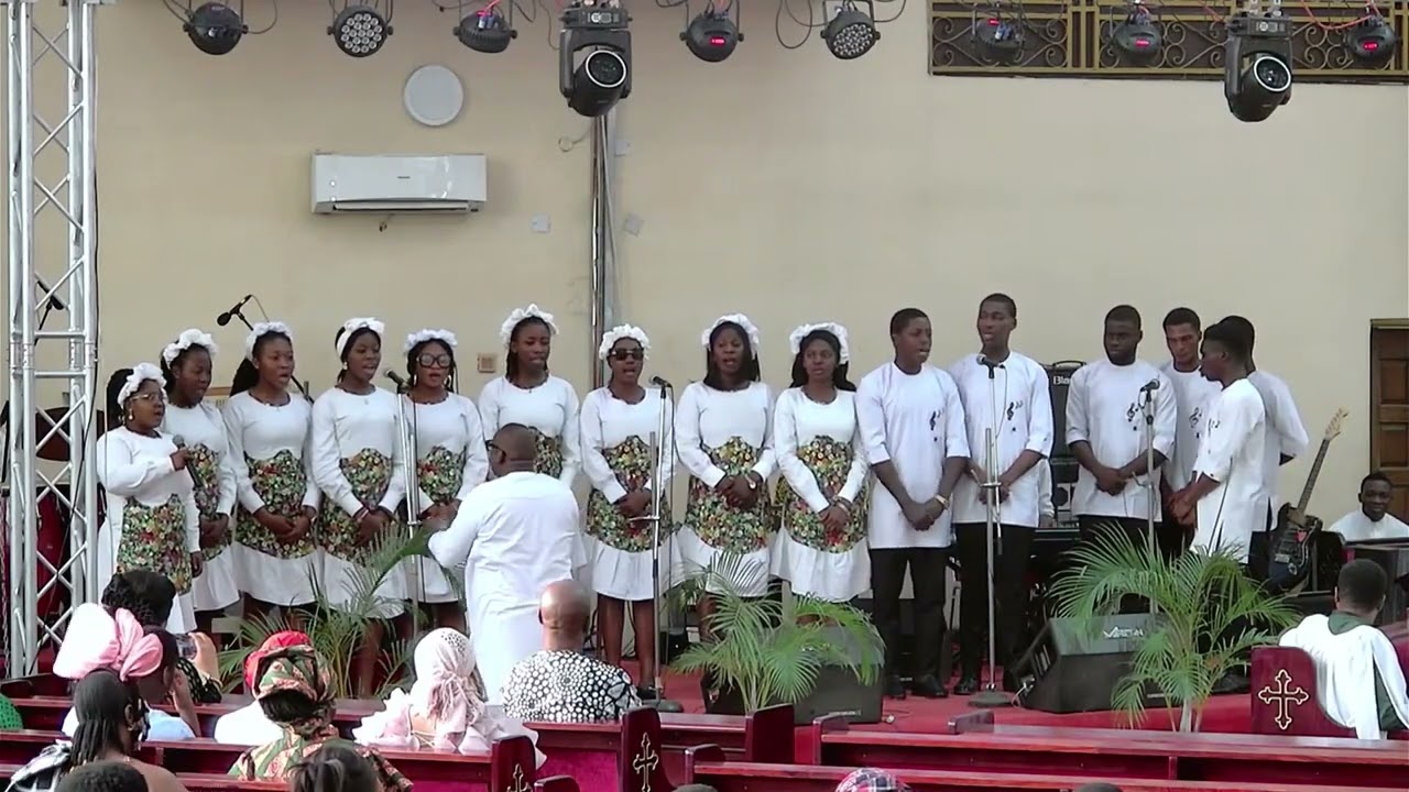 Bigi Man rendered by De Emeralds @ 25th Anniversary of St Matthew's Ang Church Maitama, Abuja