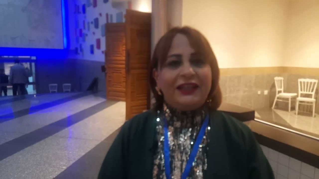 رئيسة تعاونية وزارة الشؤون الاجتماعية  تقدم تفاصيل عرض التخميرة و مختلف انشطة التعاونية 