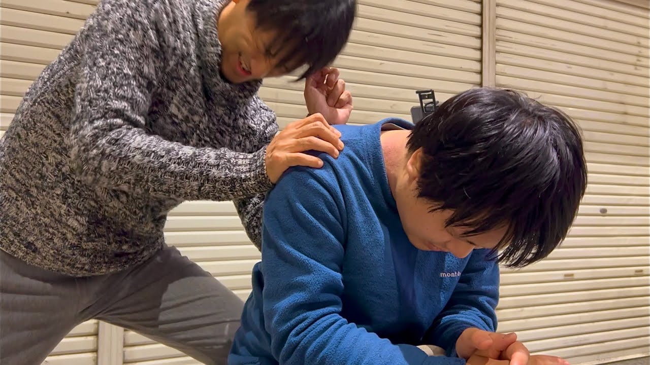 Массаж 5-го уровня от плеч до рефлексологии стоп для мужчин, страдающих от скованности мышц!