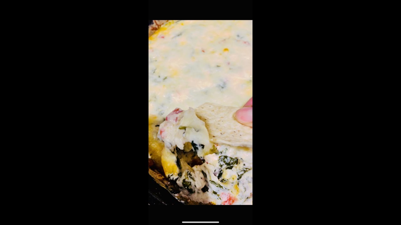 Best spinach dip you&rsquo;ll ever eat!!! Easy to make, delicious to eat😘