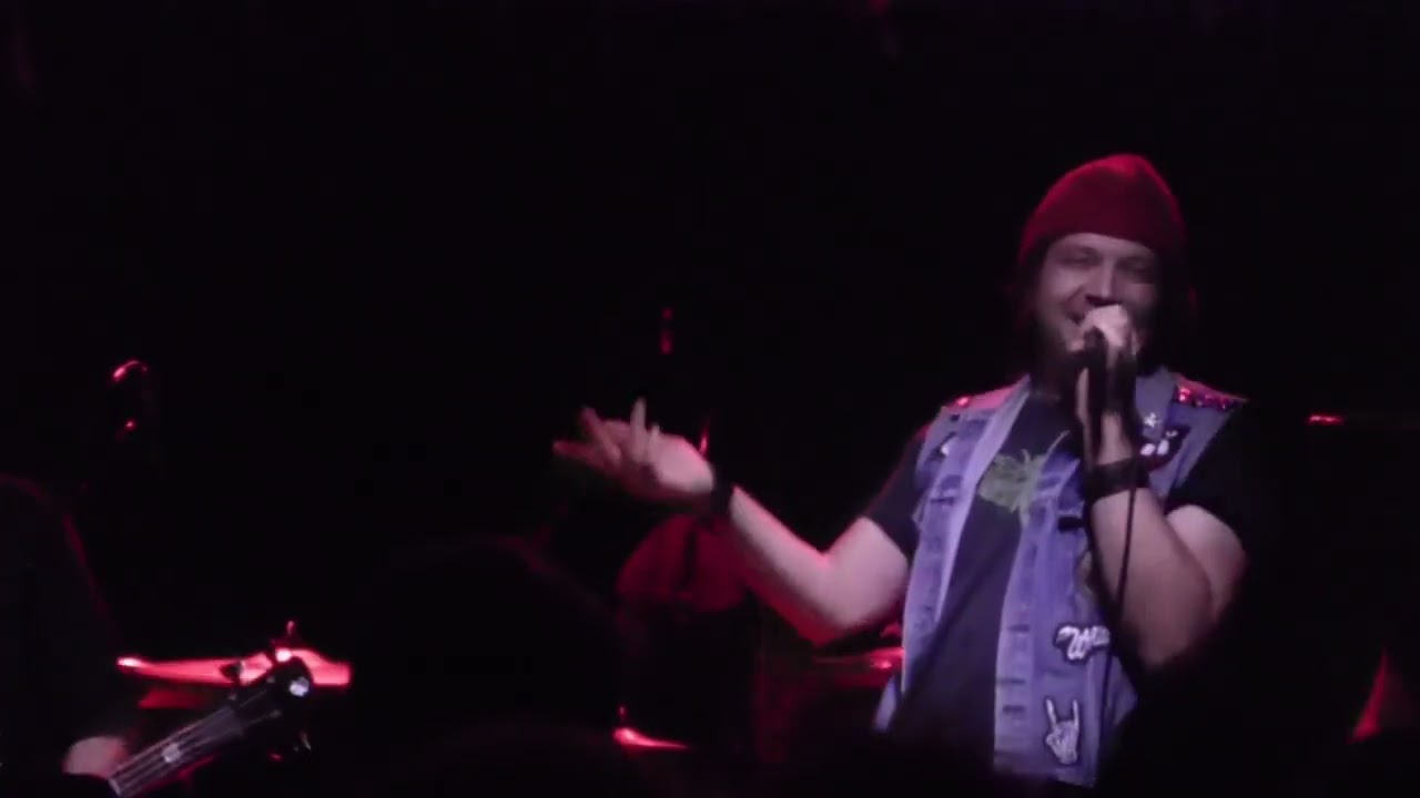 Mononc' Serge & Anonymus - Métal Canadien-Français (Live @ Montréal)