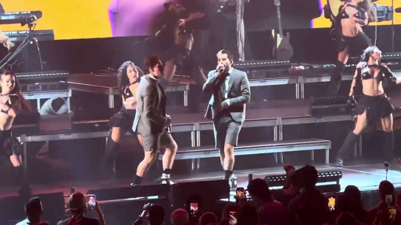 Manuel Turizo Live @ Miami 2023 - Desconocidos ft Mau & Ricky
