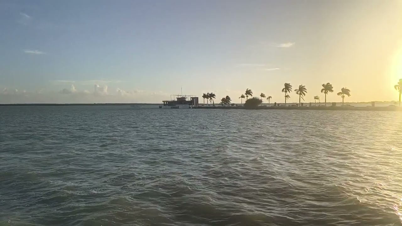 El Mar, El Sol y Tú