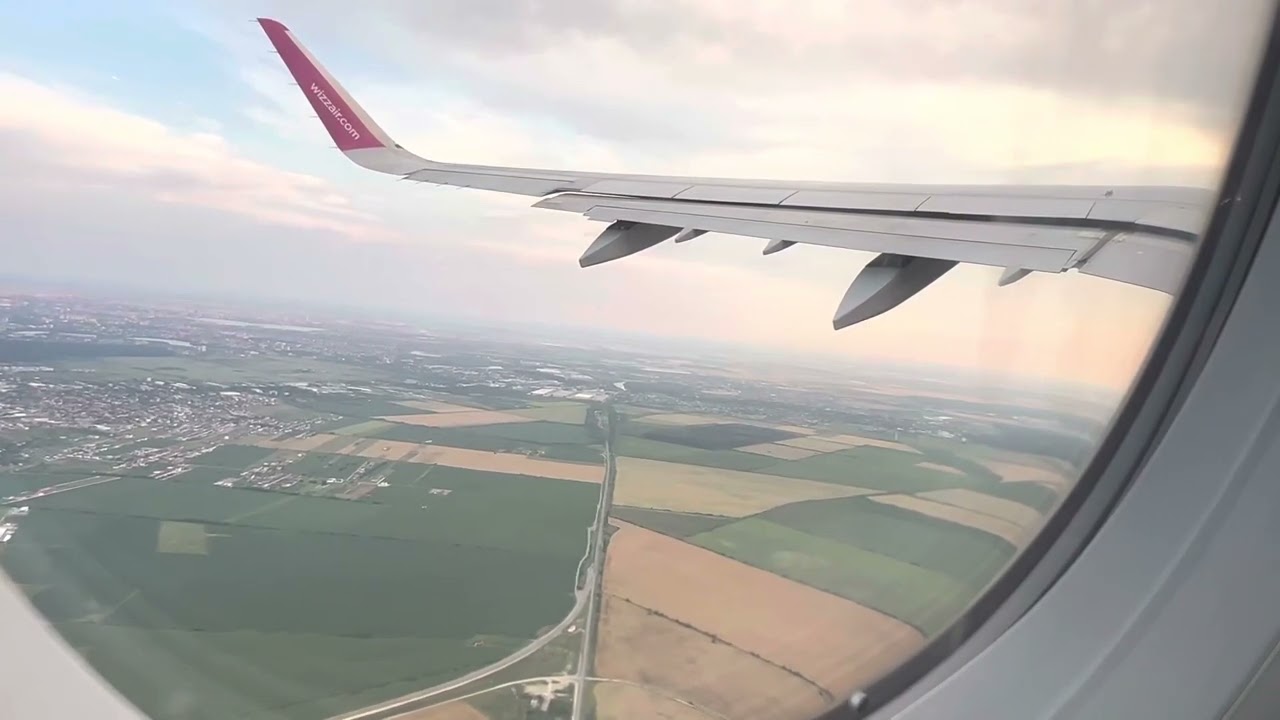 Wizzair Airbus A321NEO HA-LVC Take-off From Bucharest