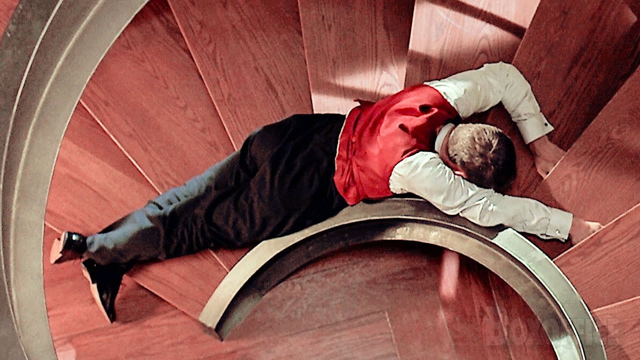 Un hombre discapacitado debe subir para proteger a su amigo | Gattaca. Experimento Gen&eacute;tico