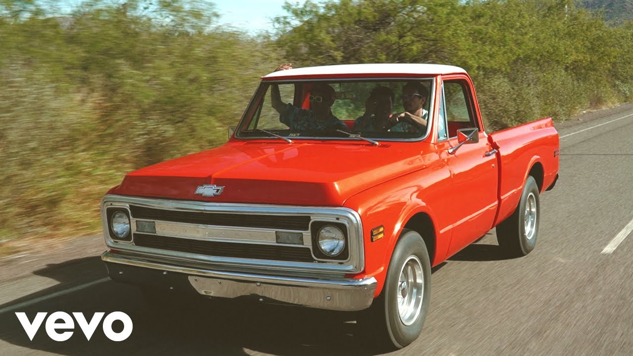 Caloncho, Carlos Colosio, Charles Ans - Naranja a Morado