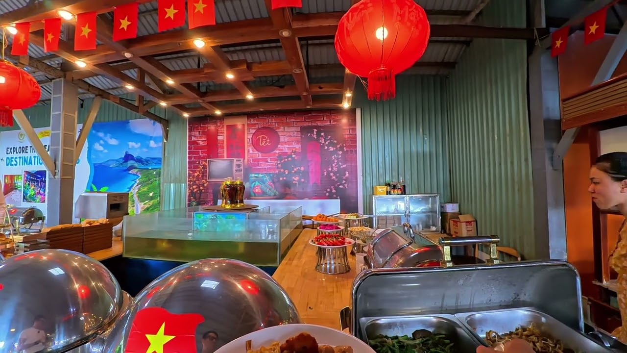 N.4079 - Ăn sáng buffet tại Tân Sơn Nhất, Côn Đảo
