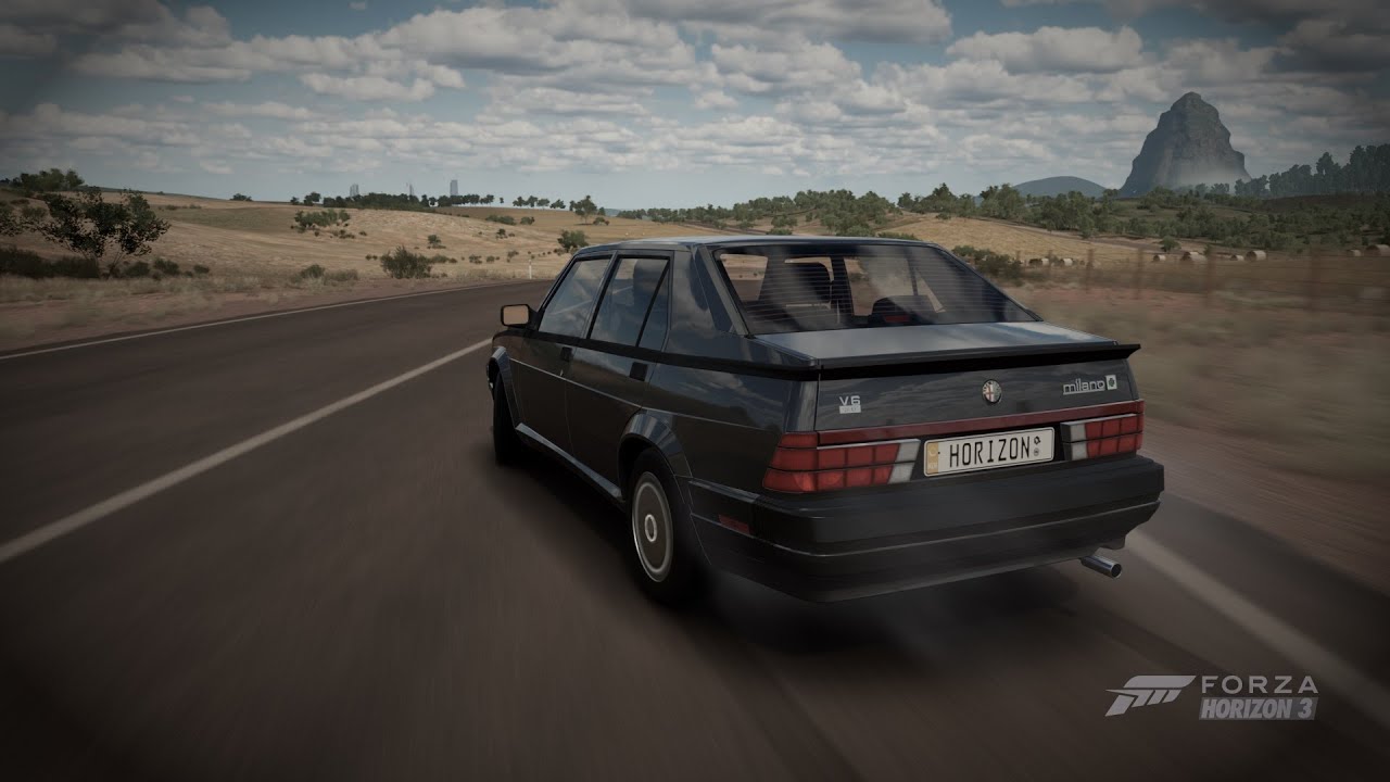 Alfa Romeo 75 Milano Quadrifoglio Verde 3.0 V6 - Test Drive and Gameplay - Forza Horizon 3