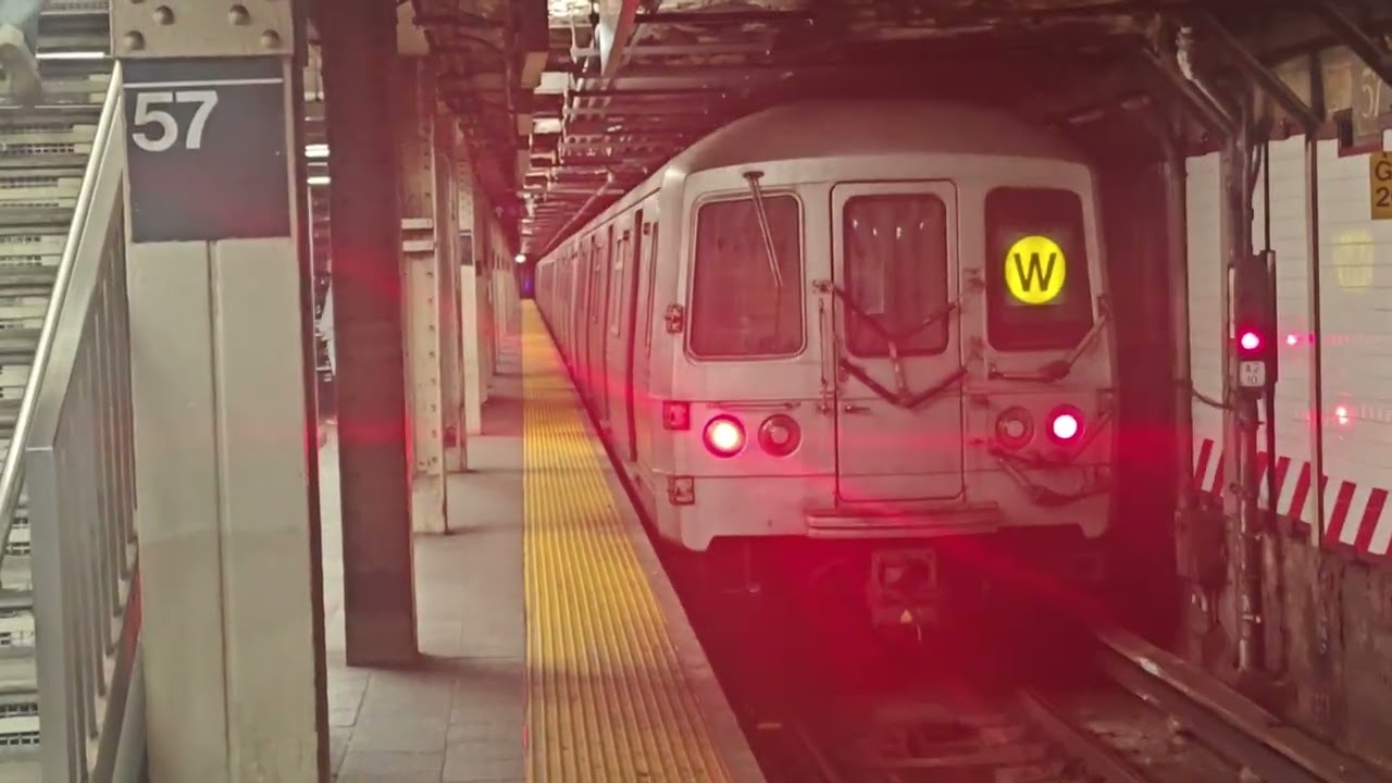 BMT Broadway Line: R46s running on the W Line
