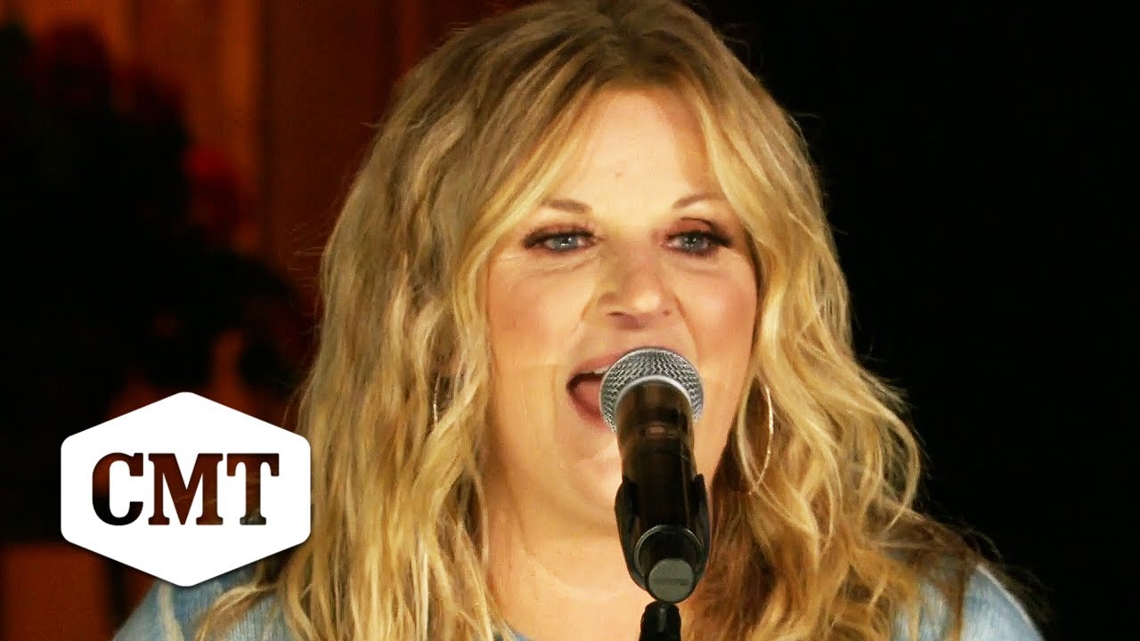 Trisha Yearwood’s Acoustic Version of 