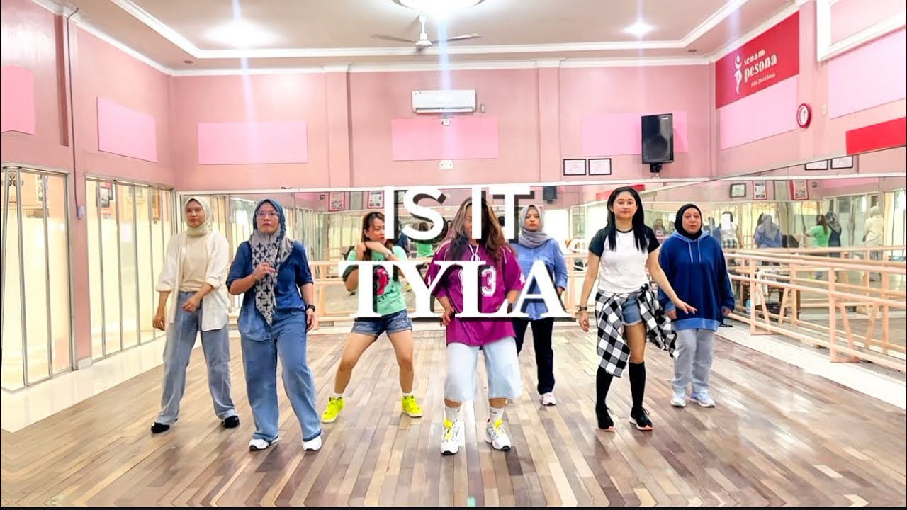 IS IT - TYLA | ZUMBA | DANCE WORKOUT | ZMP