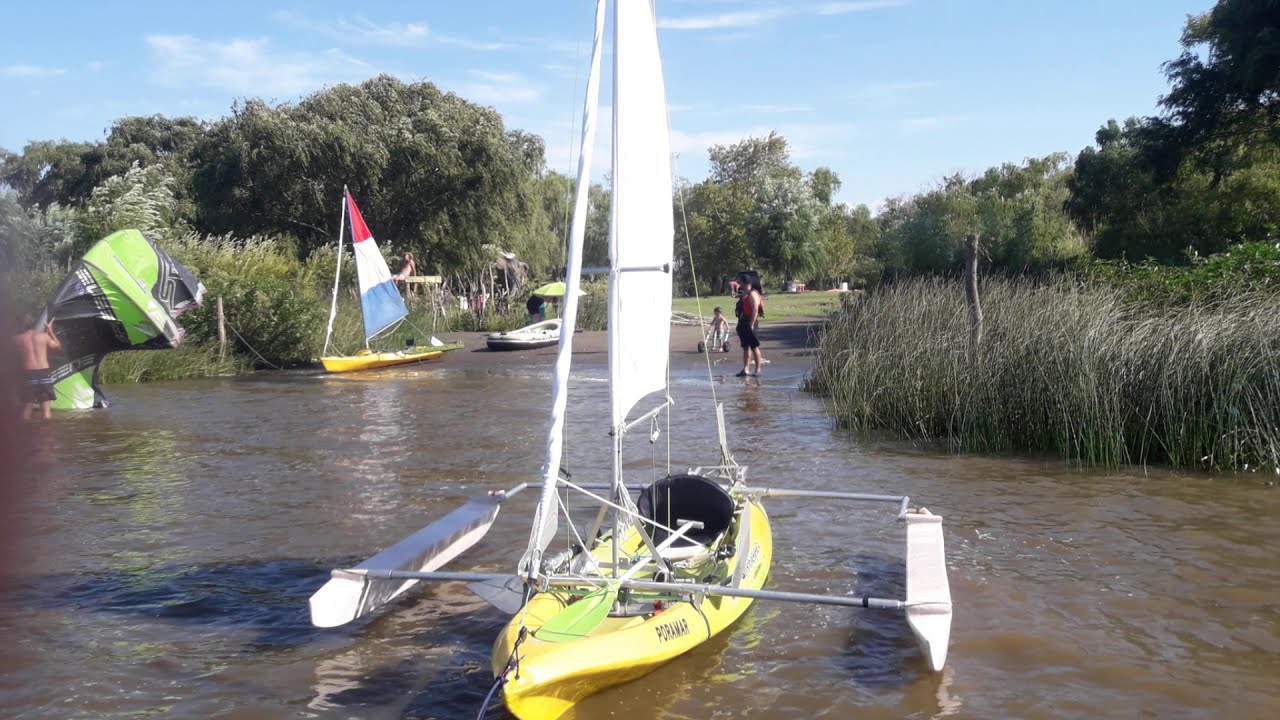 Kayak con Vela y Flotadores | Camping de Hudson