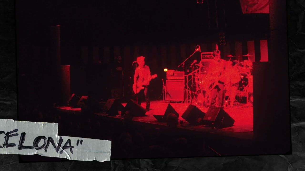 Green Day - 2000 Light Years Away (Live at Garatge Club, Barcelona 1994) [Visualizer]