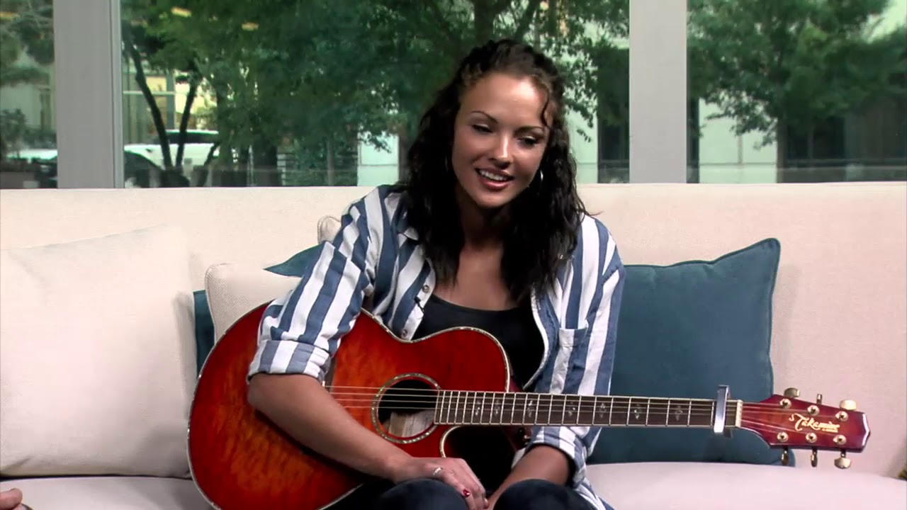 Madison Ward finds success as a singer (2015-07-24)