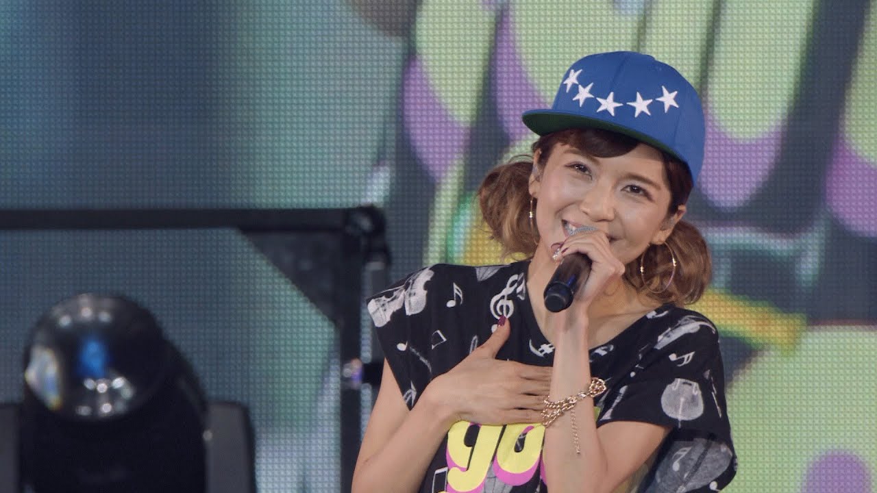AAA - Wake up!(AAA ARENA TOUR 2014 -Gold Symphony-)
