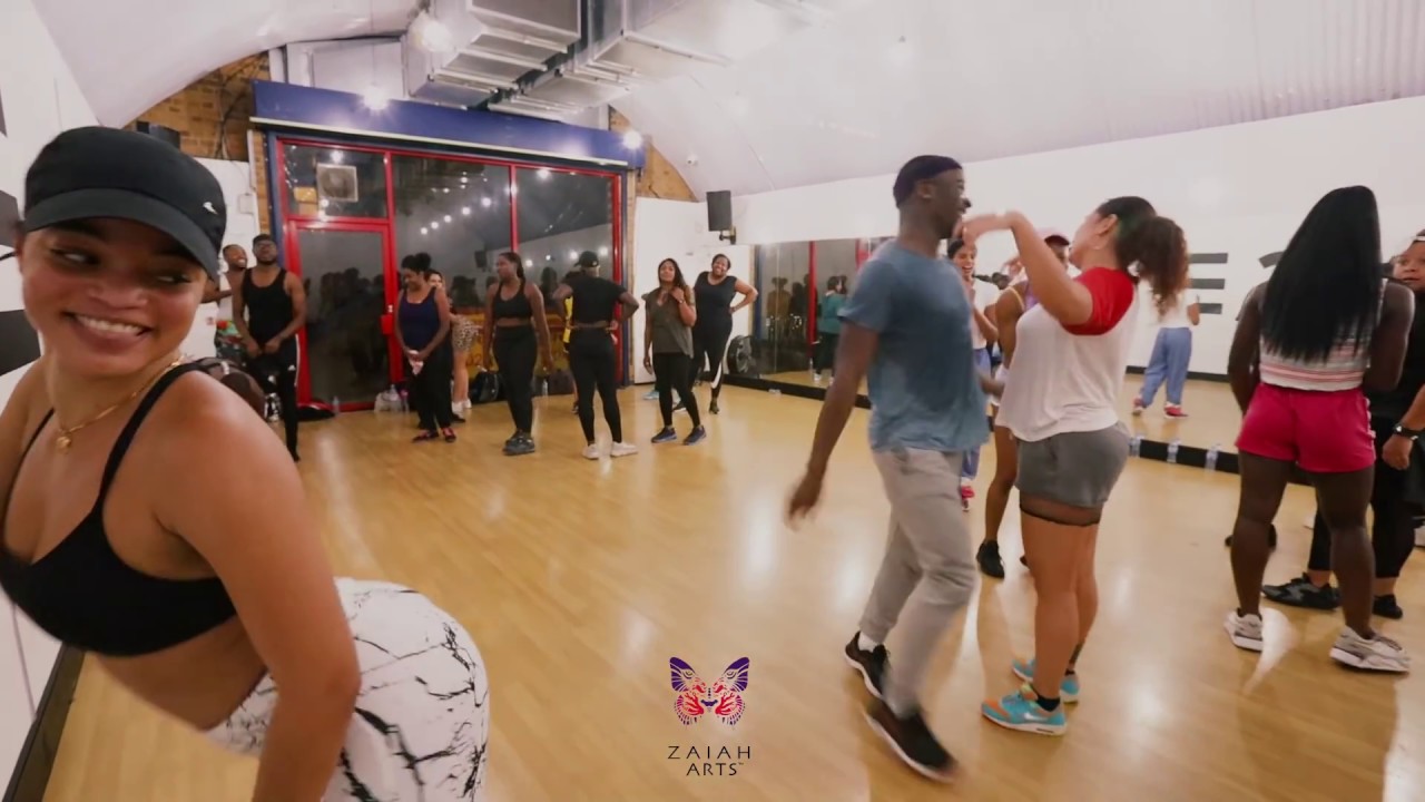 Bruk it Set it- AkaiiUSweet SOCA DANCE CLASS| CARNIVAL VIBES