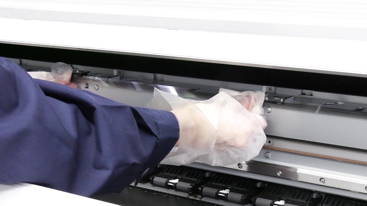 Cleaning the Carriage Scale (Epson SC-S9100 Series/SC-S8100 Series CMP0556-00)