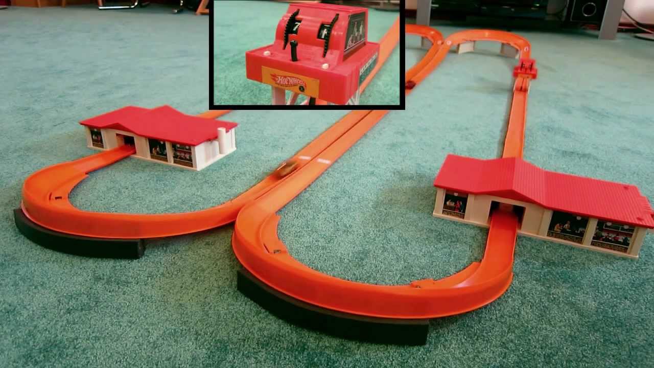 1969 Hot Wheels Super-Charger Race Set