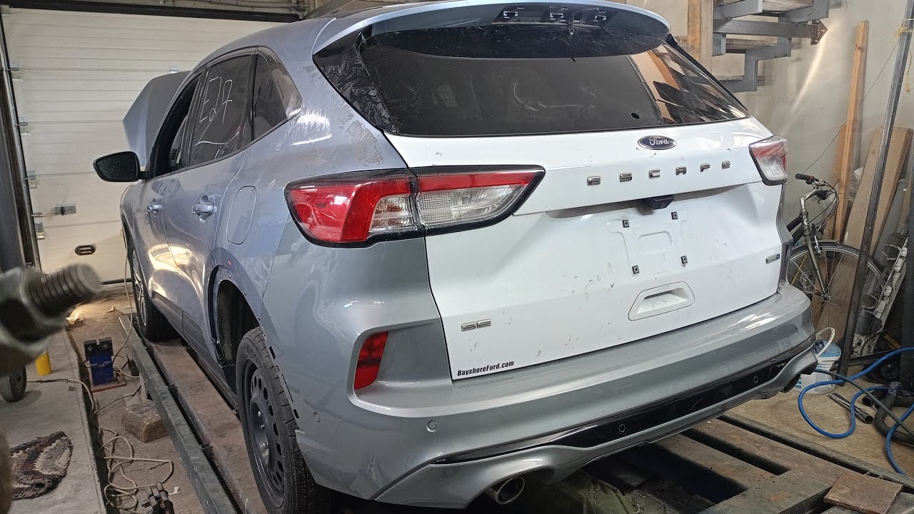 Ford escape спасаєм четвертину