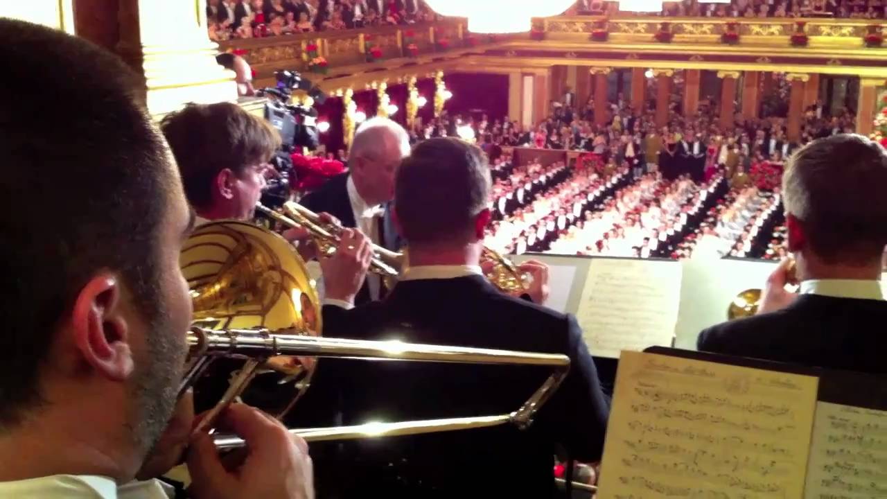 Vienna Philharmonic Fanfare - Recorded LIVE at the Vienna Philharmonic Ball, January 2011