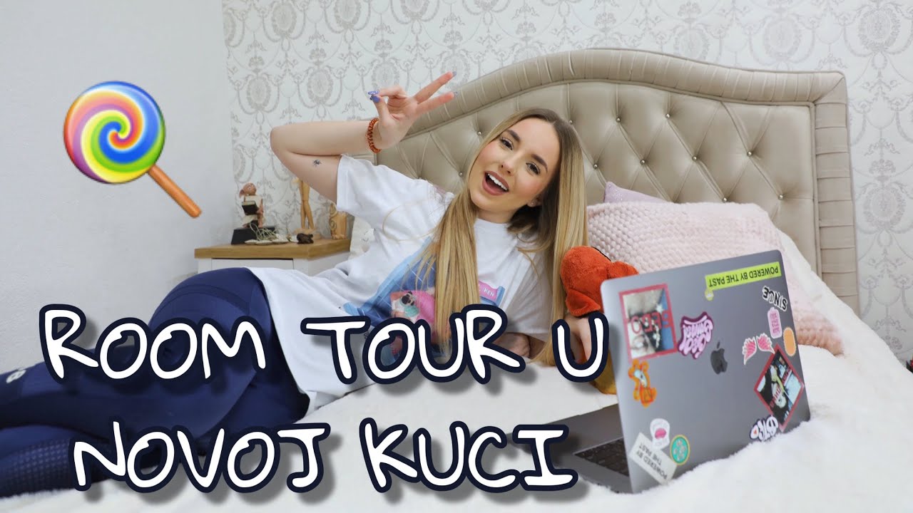 ROOM TOUR