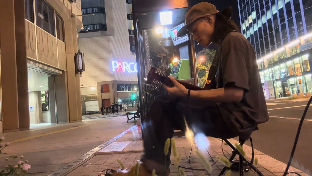 Gon Ahika street busking at Sapporo