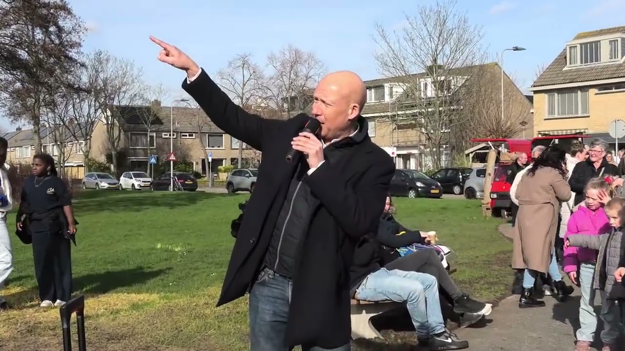 Roel neemt een kijkje - Opening Apenspeeltuin Sterrenkwartier / Spijkenisse 2026